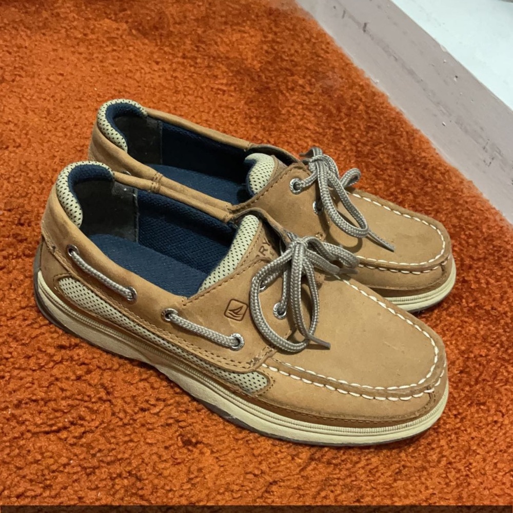 Brand new sperrys